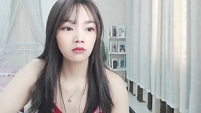 Snapshot of Jenny-Z chatting on 02.14.25 Jenny-Z online show from 02.14.25