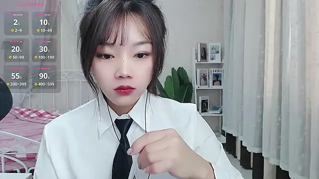 Snapshot of Jenny-Z chatting on 03.09.25 Jenny-Z online show from 03.09.25