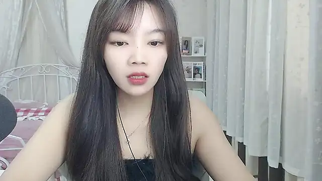 Snapshot of Jenny-Z chatting on 10.28.25 Jenny-Z online show from 10.28.25