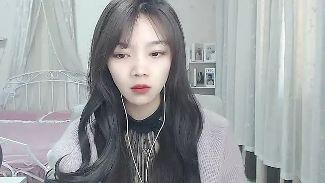 Snapshot of Jenny-Z chatting on 02.08.26 Jenny-Z online show from 02.08.26