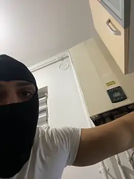 Snapshot of marianmin chatting on 10.31.25 marianmin online show from 10.31.25