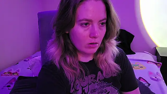 Snapshot of InternetFairy_XO chatting on 12.23.25 InternetFairy XO online show from 12.23.25