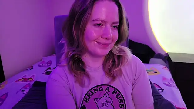 Snapshot of InternetFairy_XO chatting on 01.06.26 InternetFairy XO online show from 01.06.26