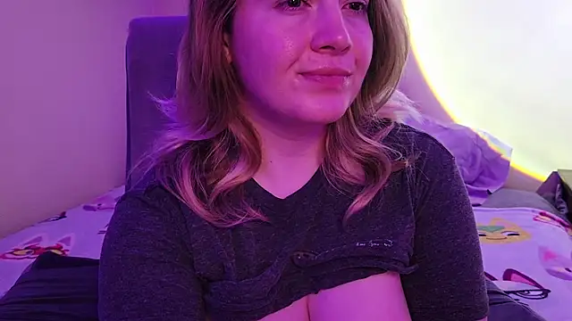 Snapshot of InternetFairy_XO chatting on 01.17.26 InternetFairy XO online show from 01.17.26