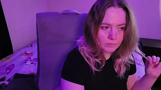 Snapshot of InternetFairy_XO chatting on 02.04.26 InternetFairy XO online show from 02.04.26