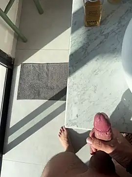 Snapshot of cagoulegrosse chatting on 03.15.26 cagoulegrosse online show from 03.15.26