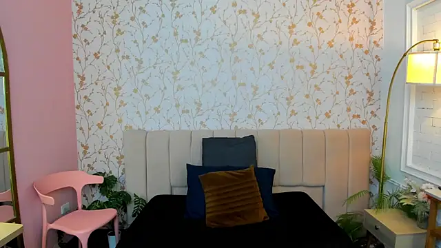 taylor bennet online show from 07.08.26