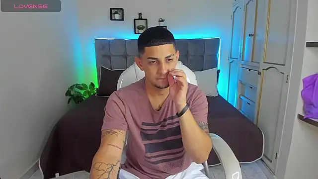 Alex cute77 online show from 02.12.25