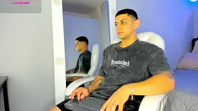 Alex cute77 online show from 06.25.26