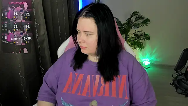 Akemi BBW online show from 12.20.25