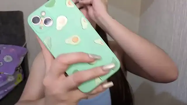 zoe adhara online show from 04.22.26