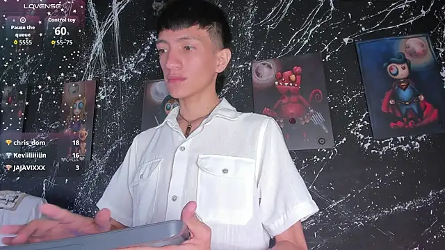 Snapshot of DereckCooperr chatting on 01.12.26 DereckCooperr online show from 01.12.26