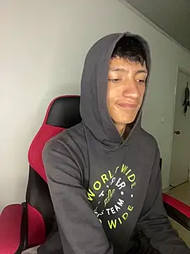 Snapshot of DereckCooperr chatting on 02.05.26 DereckCooperr online show from 02.05.26