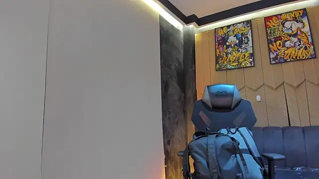 Snapshot of DereckCooperr chatting on 02.18.26 DereckCooperr online show from 02.18.26