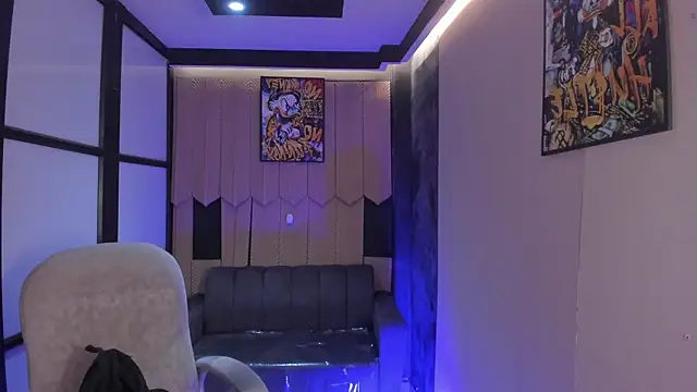 Snapshot of DereckCooperr chatting on 02.24.26 DereckCooperr online show from 02.24.26