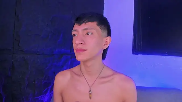 Snapshot of DereckCooperr chatting on 03.05.26 DereckCooperr online show from 03.05.26