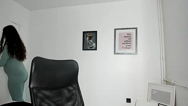 PortraitMarie online show from 12.09.24