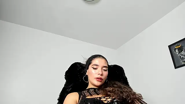 PortraitMarie online show from 01.29.25