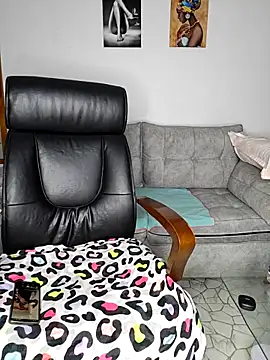 Snapshot of bebygirl143s chatting on 02.23.26 bebygirl143s online show from 02.23.26