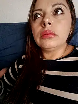 seherlatin online show from 10.18.25