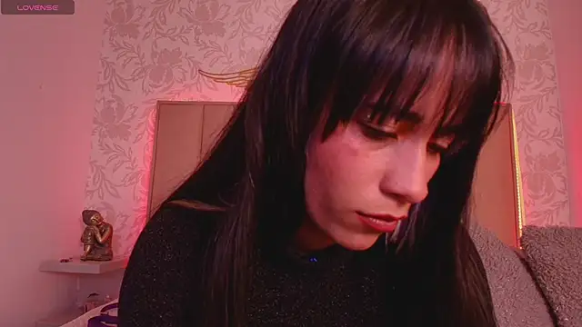 Snapshot of monserrat_towers chatting on 10.28.25 monserrat towers online show from 10.28.25