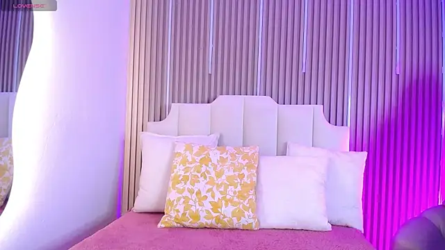 Katy Van online show from 04.21.26