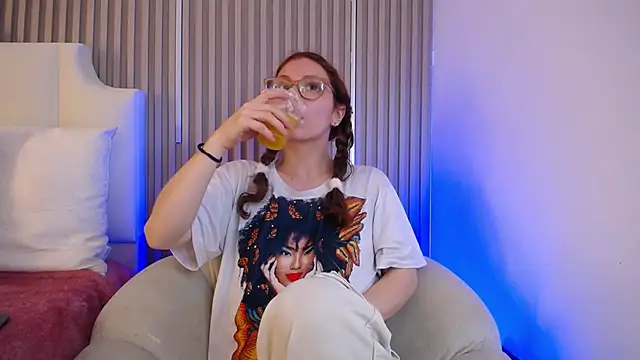 Katy Van online show from 05.07.26