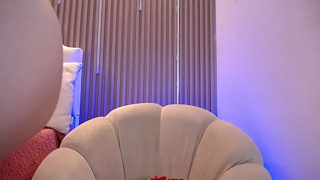 Katy Van online show from 05.10.26