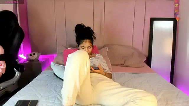 Winnifer Gonzal online show from 03.16.25