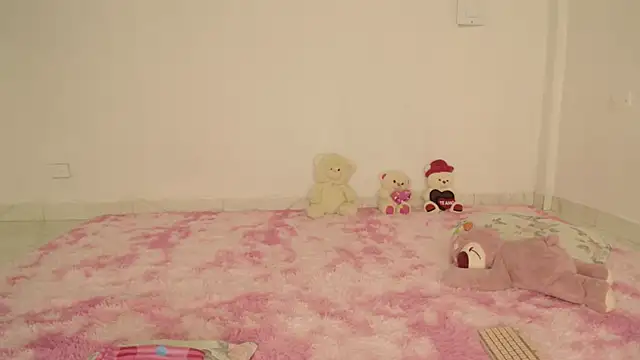 Winnifer Gonzal online show from 06.12.26