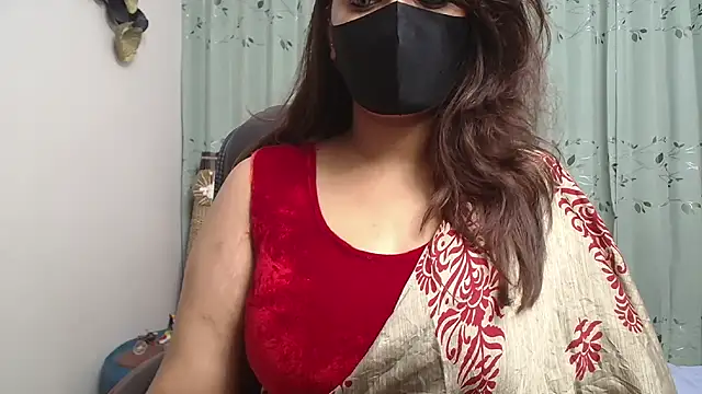 Snapshot of OH-Monica chatting on 10.18.25 OH-Monica online show from 10.18.25