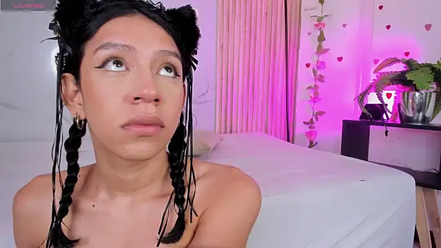 AdammClark1 online show from 03.20.25