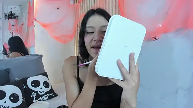 AdammClark1 online show from 10.11.25