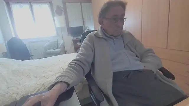 papillonhotofficial online show from 03.02.25