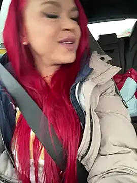 Snapshot of Sensual_Marie chatting on 02.05.25 Sensual Marie online show from 02.05.25