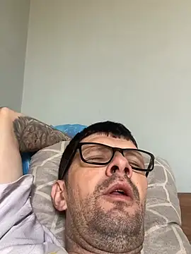 Juliano2289 online show from 04.27.26