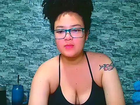 Snapshot of vanellope12 chatting on 03.29.26 vanellope12 online show from 03.29.26