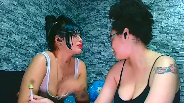 Snapshot of vanellope12 chatting on 05.25.26 vanellope12 online show from 05.25.26