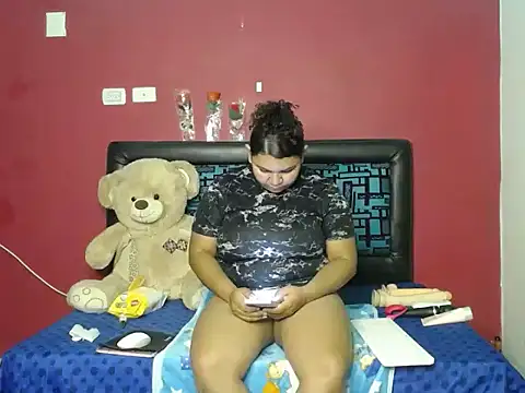 karolhot916 online show from 03.02.26