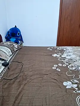 Snapshot of Gimena41 chatting on 12.15.25 Gimena41 online show from 12.15.25