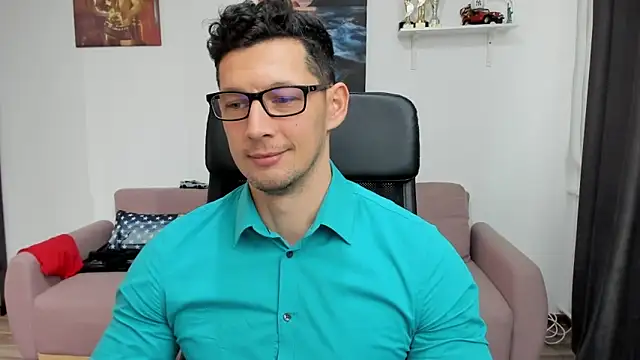 BrutusK08 online show from 02.14.25