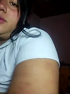 Snapshot of KATYGONZALEZ chatting on 06.10.26 KATYGONZALEZ online show from 06.10.26