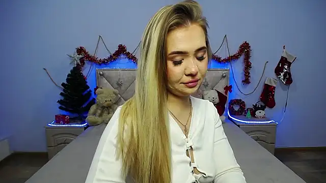 Snapshot of StacyYellig chatting on 01.07.25 StacyYellig online show from 01.07.25