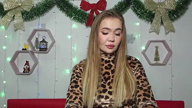 Snapshot of StacyYellig chatting on 01.11.25 StacyYellig online show from 01.11.25