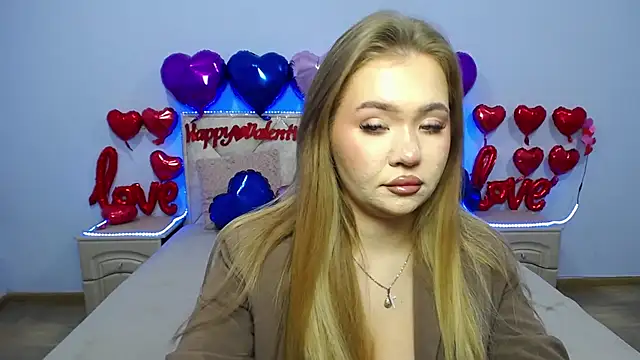 Snapshot of StacyYellig chatting on 02.05.25 StacyYellig online show from 02.05.25