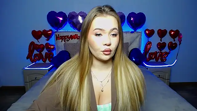 Snapshot of StacyYellig chatting on 02.05.25 StacyYellig online show from 02.05.25