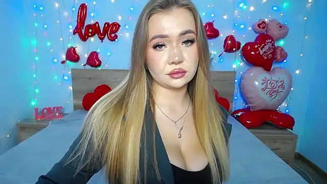 Snapshot of StacyYellig chatting on 02.17.25 StacyYellig online show from 02.17.25