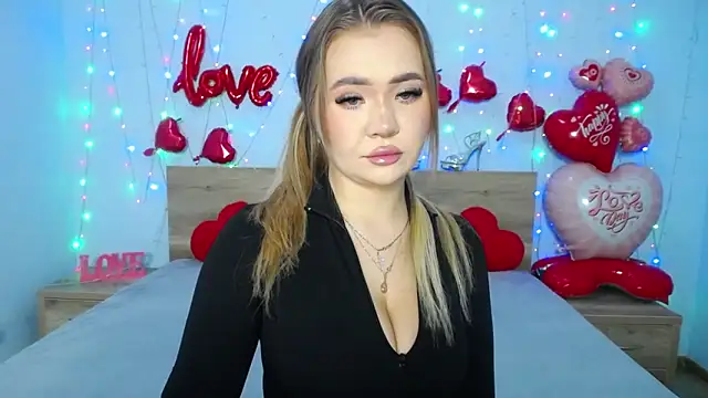 Snapshot of StacyYellig chatting on 02.18.25 StacyYellig online show from 02.18.25