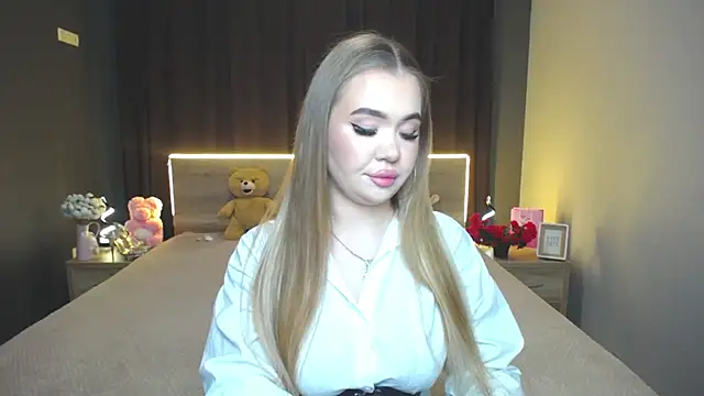 Snapshot of StacyYellig chatting on 02.21.26 StacyYellig online show from 02.21.26