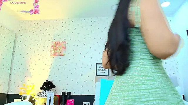 JulietaReyess online show from 03.17.26